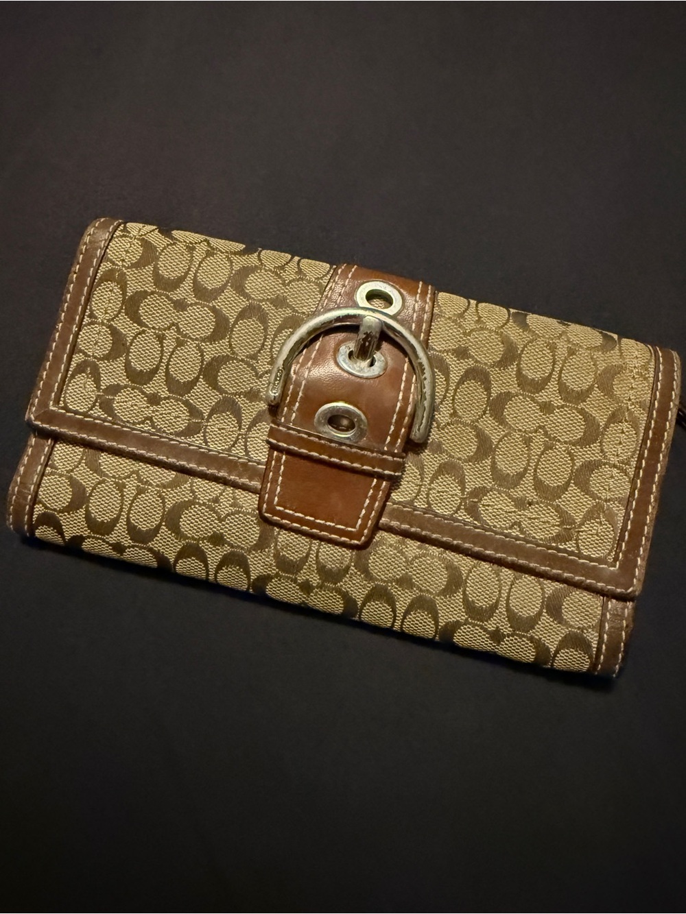 Coach Wallet - Vintage - Preowned- signature C Silver Buckle